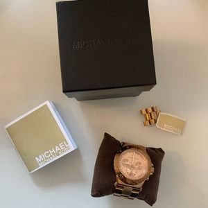 Michael Kors Watch - Rose Gold